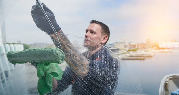 Glas- und Fassadenreinigung